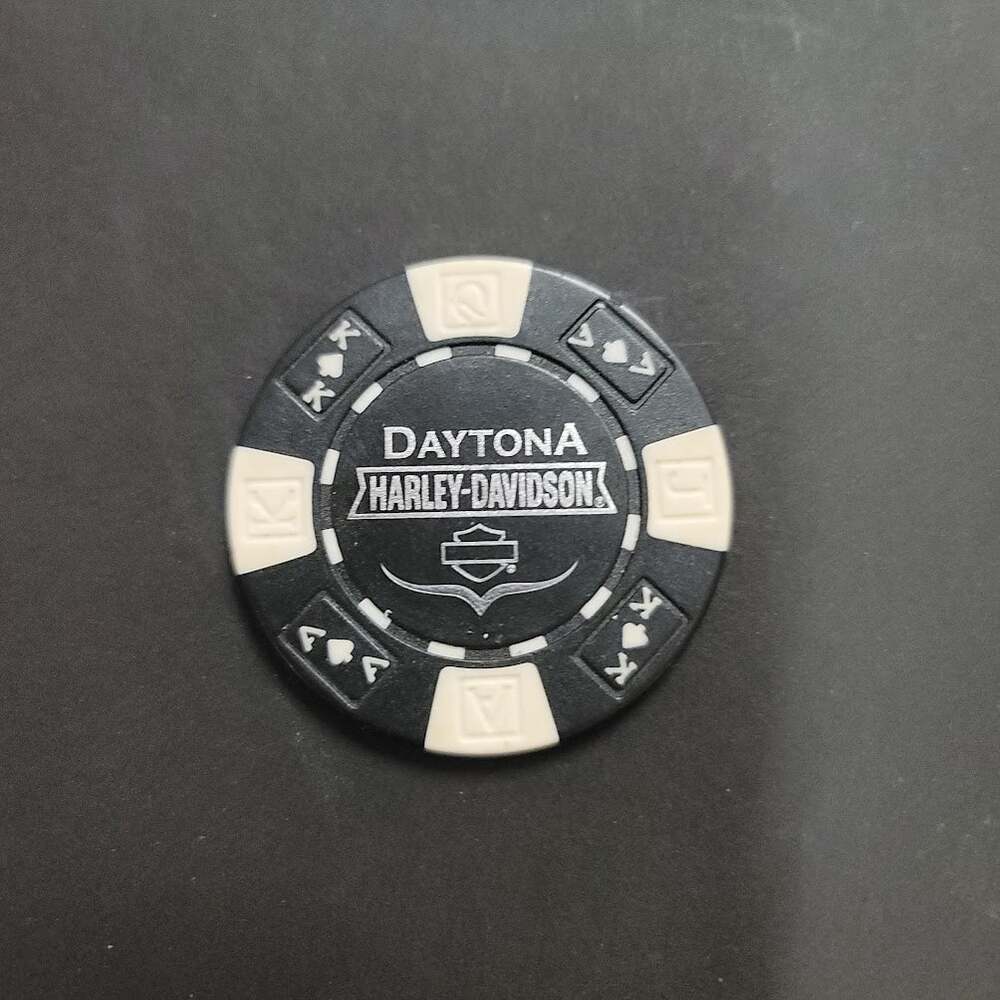 Casino Chip DAYTONA HARLEY- DAVIDSON BLACK WHITE token Ace King Motor Cycle